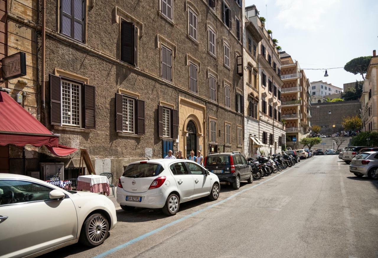 Museum Inn - Una Finestra Sui Musei Vaticani Rom Exteriör bild